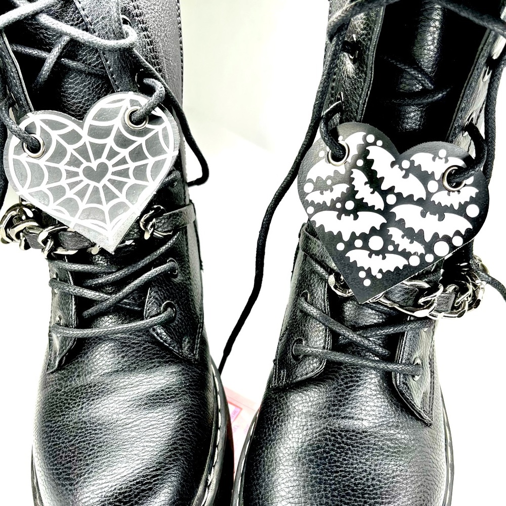 Spider Web shoe charm for Roller skates and Dr. martens